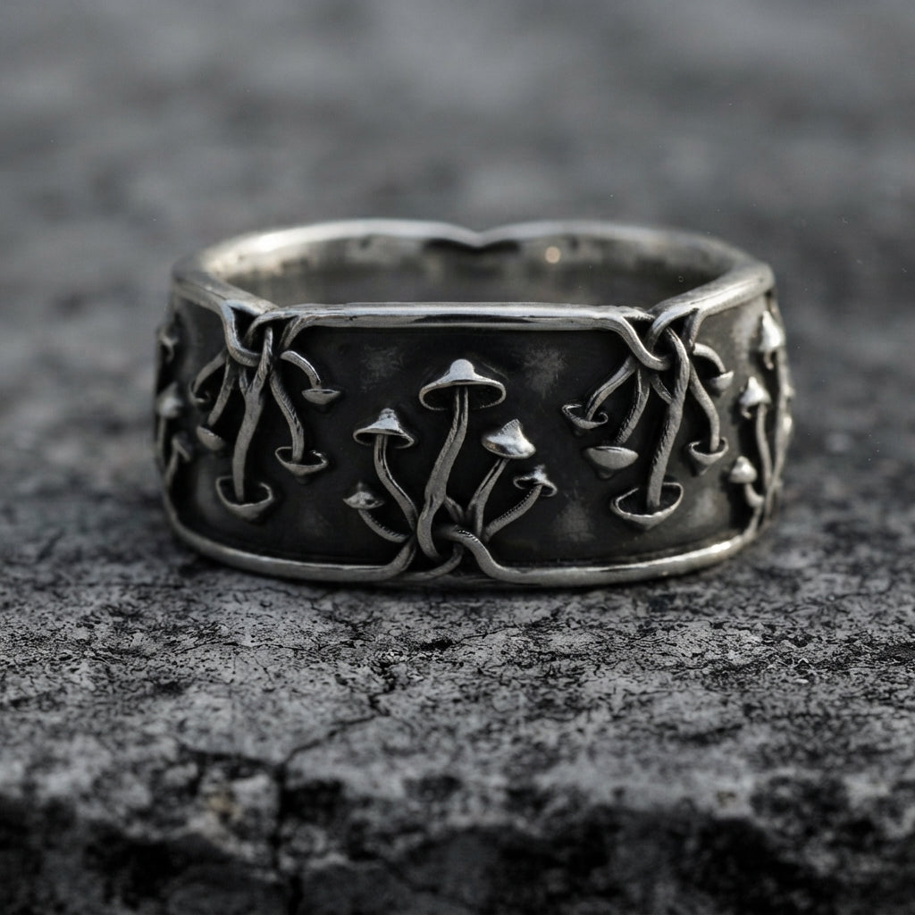 Mushroom Celtic Knot Panoramic Band Ring