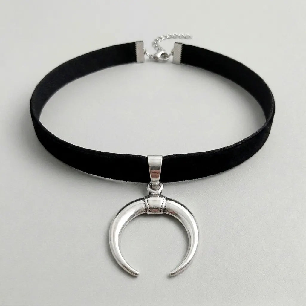 Dark Moon Horn Choker Necklace
