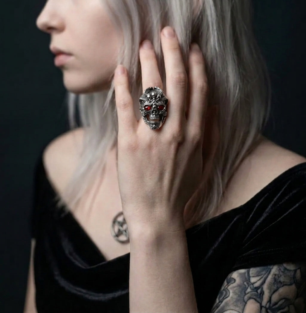 Antiqued Multi-Skull Ring