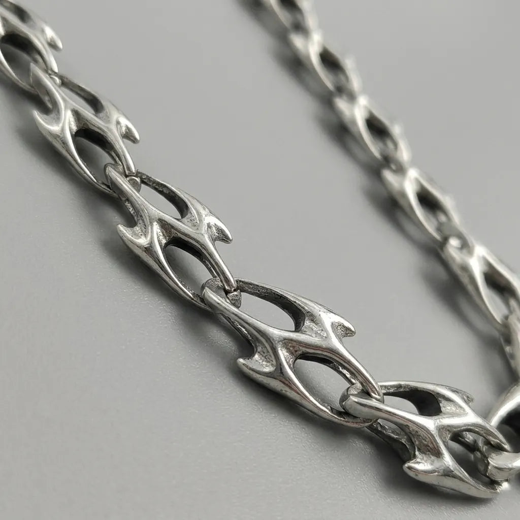 Razorwing Fang Link Chain Necklace
