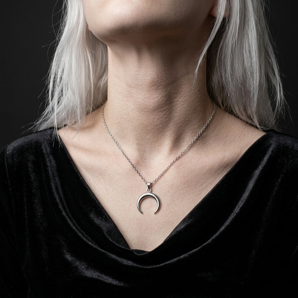 Lunaris Crescent Horn Necklace