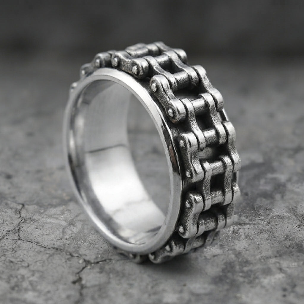 Retro Locomotive Chain Ring