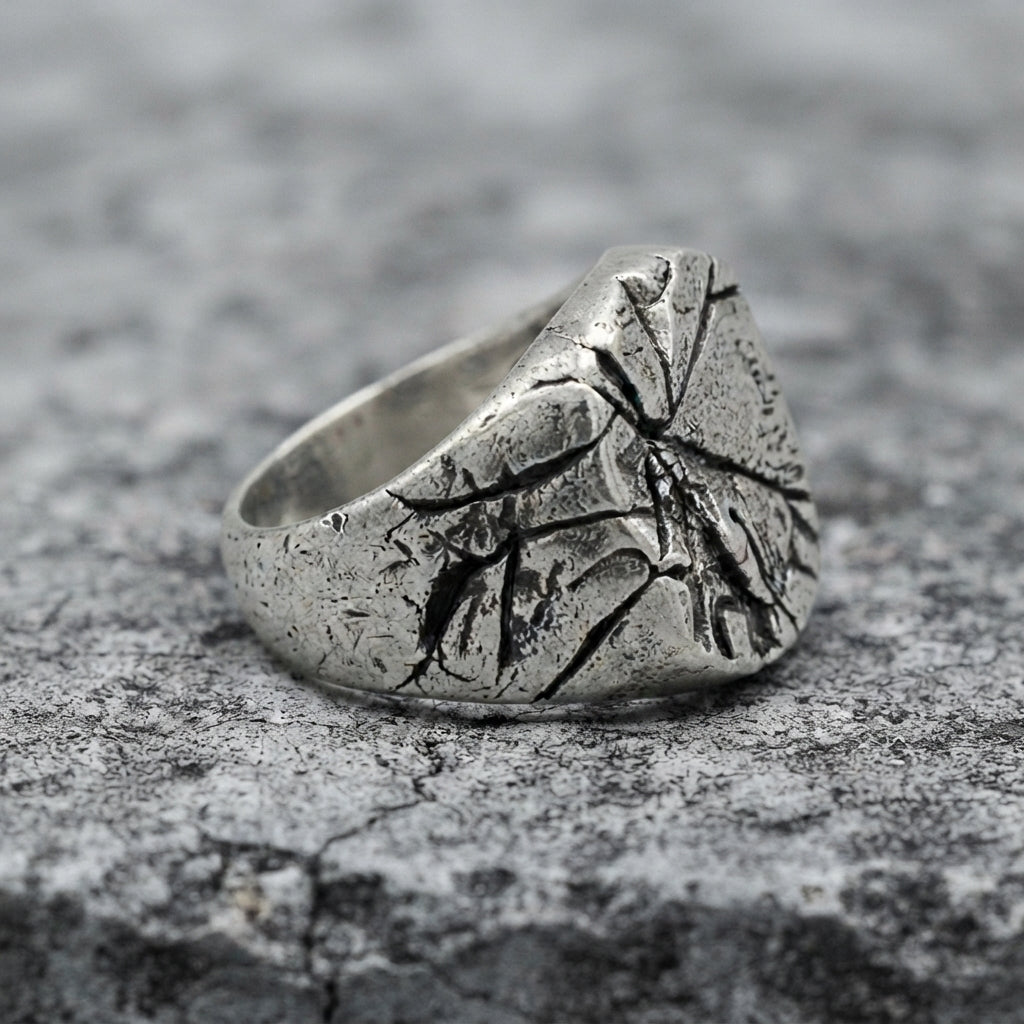 Cracked Fortress Ring