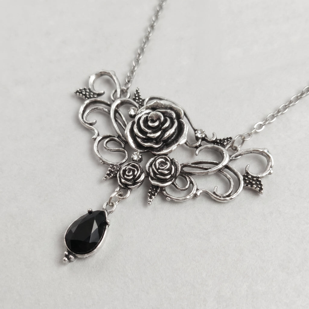 The Victorian Rose Necklace